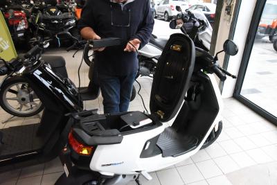 8 octobre - focus commerçant Kymco (Givry Sébastien) (1).JPG