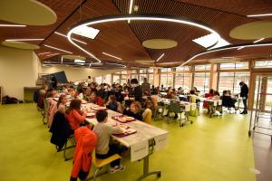 image restaurant scolaire