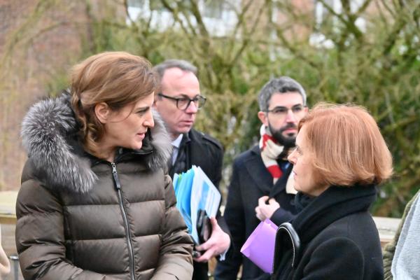 Visite d'une ministre à Loos