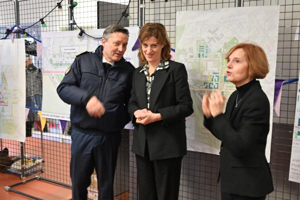Visite d'une ministre à Loos