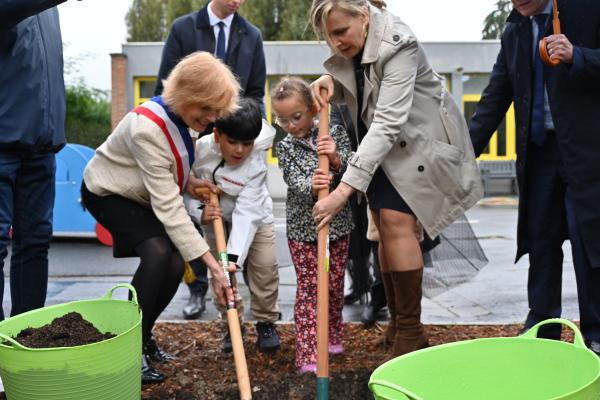Rénovations inauguration école Perrault
