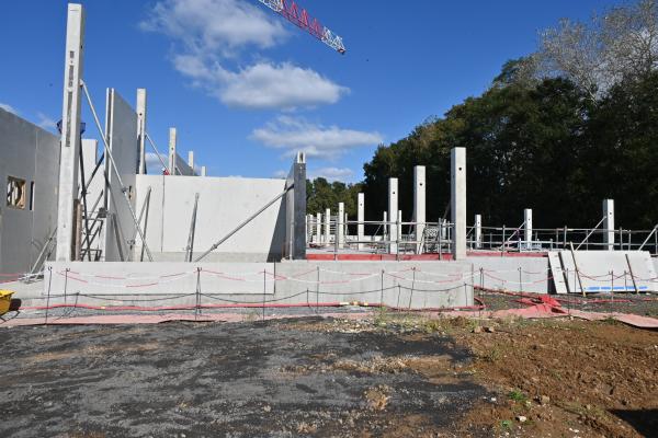 Inauguration de la première pierre de la future cuisine centrale