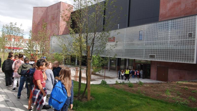 salle de restauration scolaire